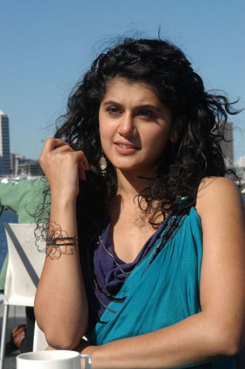 Tapsee_10may (11)